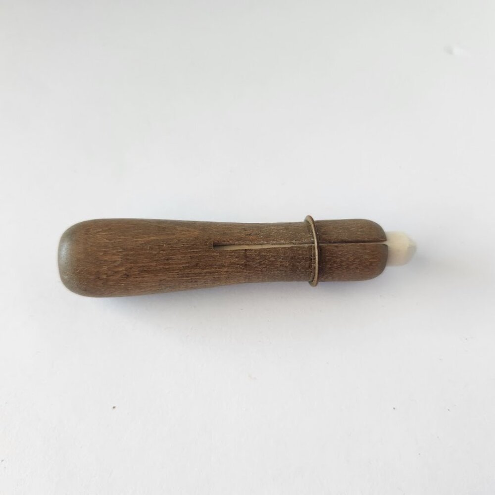 VINTAGE WOOD CHALK HOLDER SCHOOL TEACHER CHALKBOARD BLACKBOARD